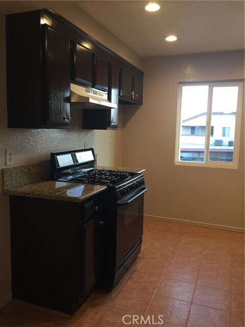 Building Photo - 1817 Cam Viejo