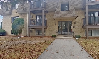 Building Photo - 14 Tiffany Rd