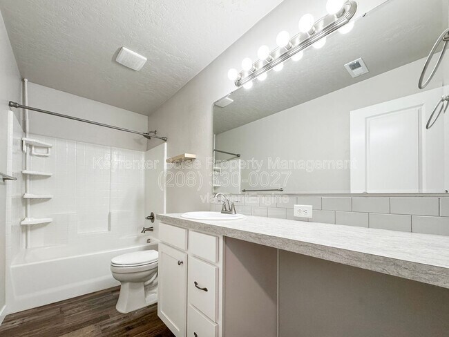 Building Photo - 3791 E Hags Head St