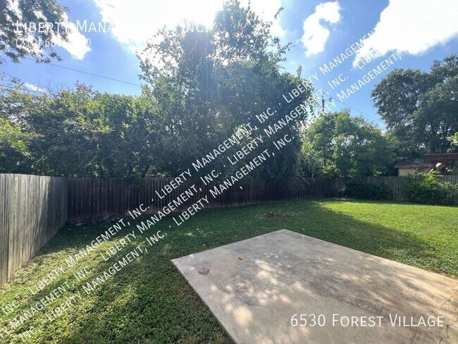 Building Photo - 6530 Forest Village