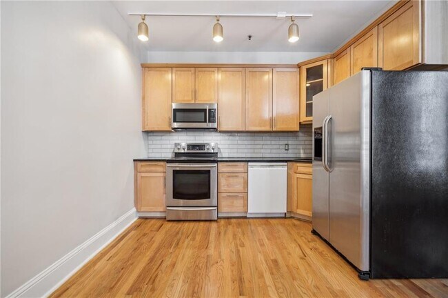 Building Photo - 30 5th St NE