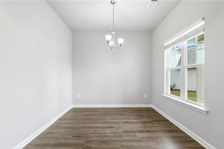 Building Photo - 207 Finley Dr