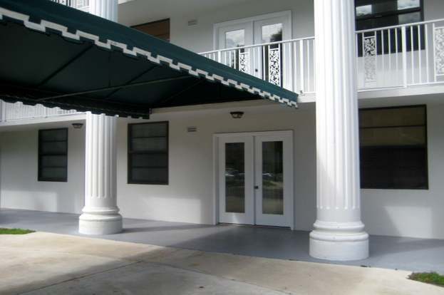 Building Photo - 3520 Whitehall Dr