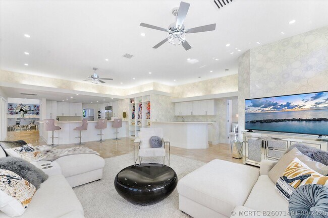 Building Photo - 18 Nurmi Dr