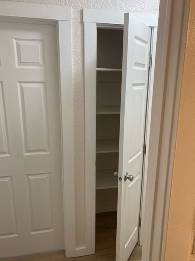 Building Photo - 145 Bohl Ave