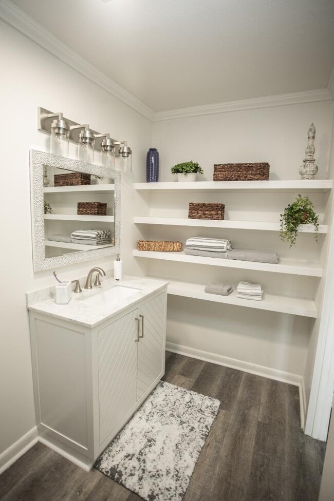 Building Photo - 408 Martin Luther King Jr Dr