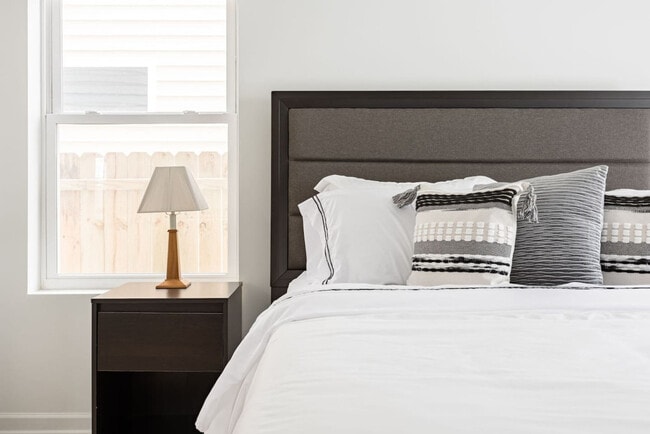 Building Photo - 35 Keystone Ave