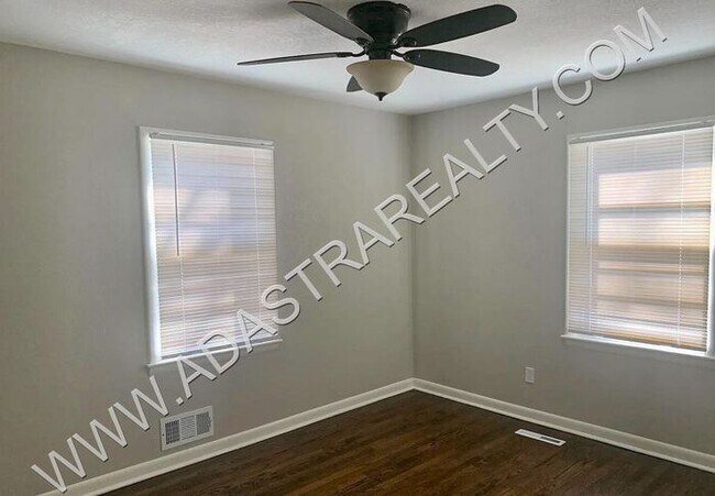 Building Photo - Beautiful Newly Remodeled Raytown Home-Coming SOON!!