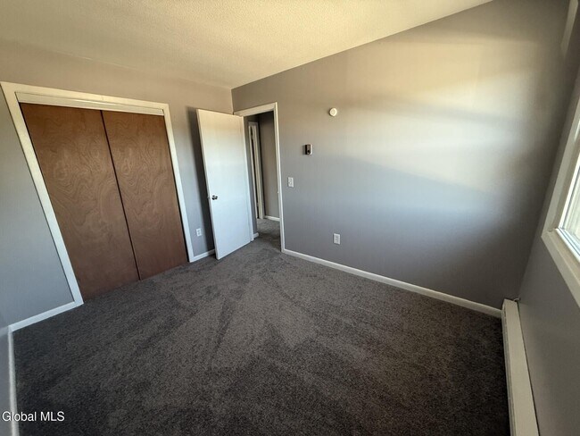 Building Photo - 22 Church St Ext