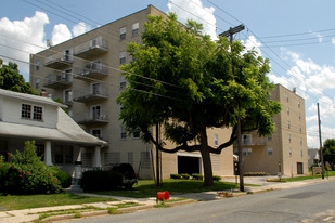 Building Photo - Brentwood Towers