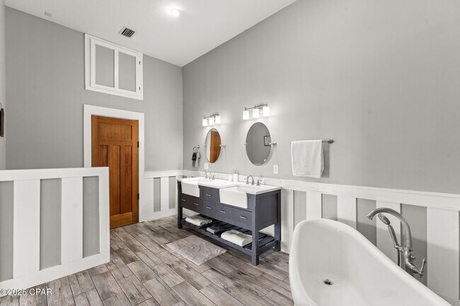 Building Photo - 3209 Swordfish Dr