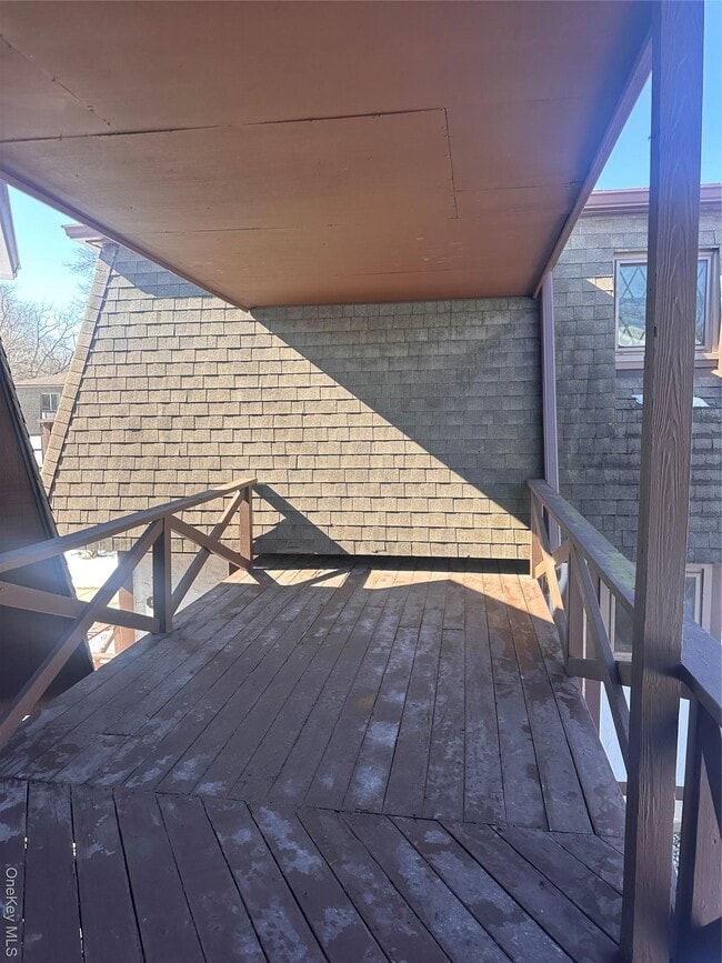 Building Photo - 129 Main St