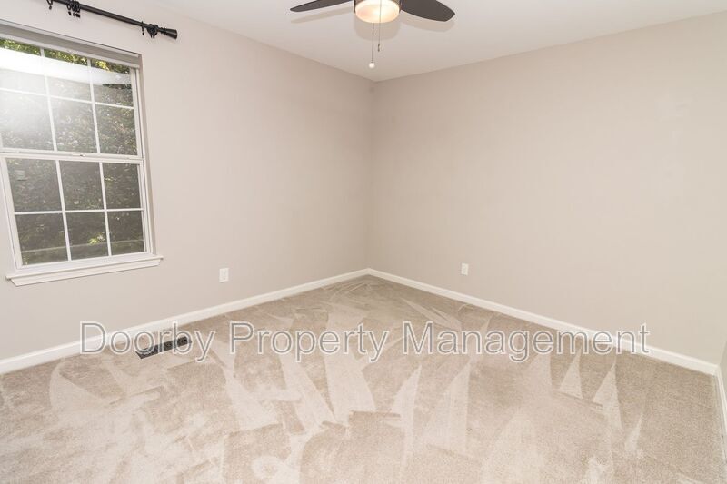 Building Photo - 6911 Gwinnett Ct