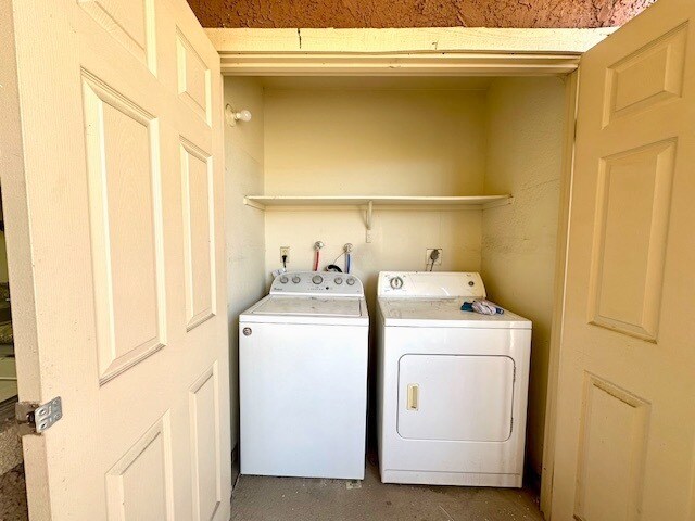 Building Photo - 4450 Sandy River Dr