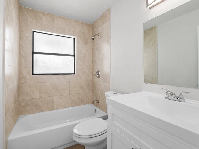 Building Photo - 5-bedroom, 3-full-bathroom