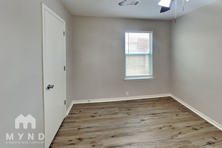 Building Photo - 7318 Rosebud Bend Dr