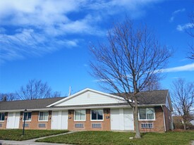 Building Photo - Whispering Creek Apartments