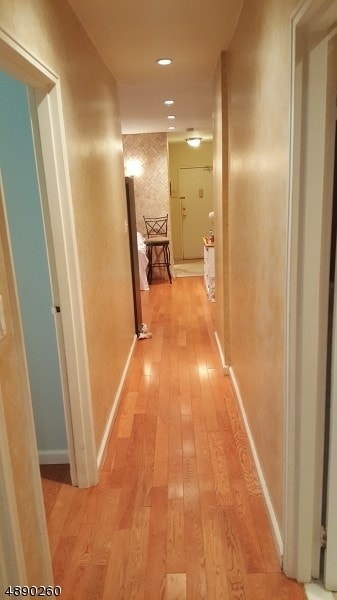 Building Photo - 448 River Rd