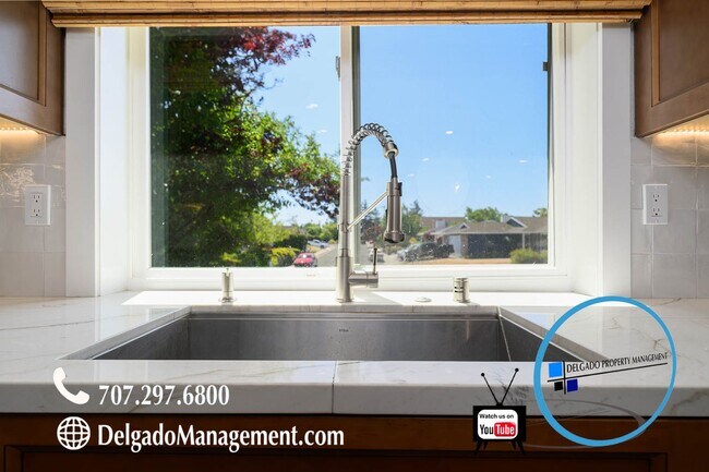 Building Photo - Lovely Benicia 4 Bedroom Home