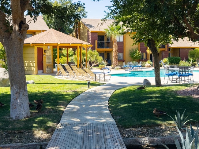 Building Photo - 48255 Monroe St