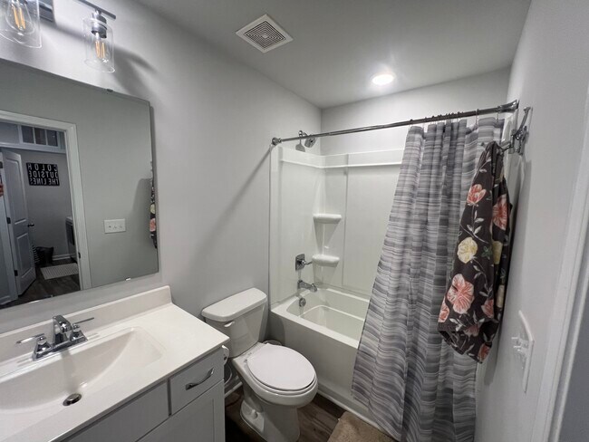 Building Photo - 3333 Ada Mill Aly