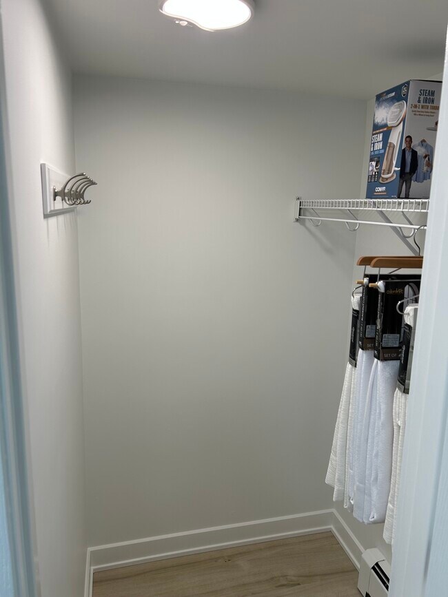 Building Photo - 18 Echo Ct