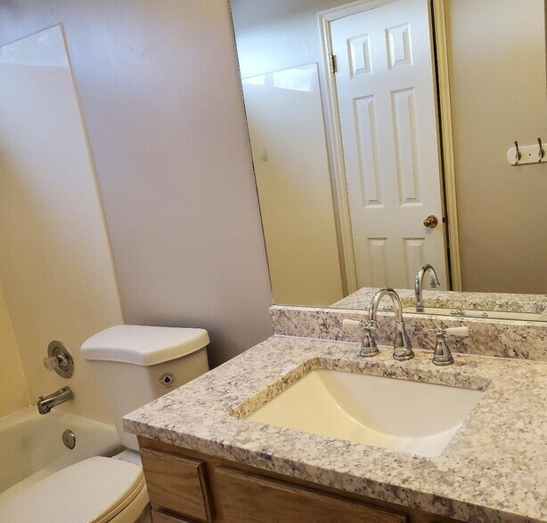 Building Photo - 1248 E 3150 N