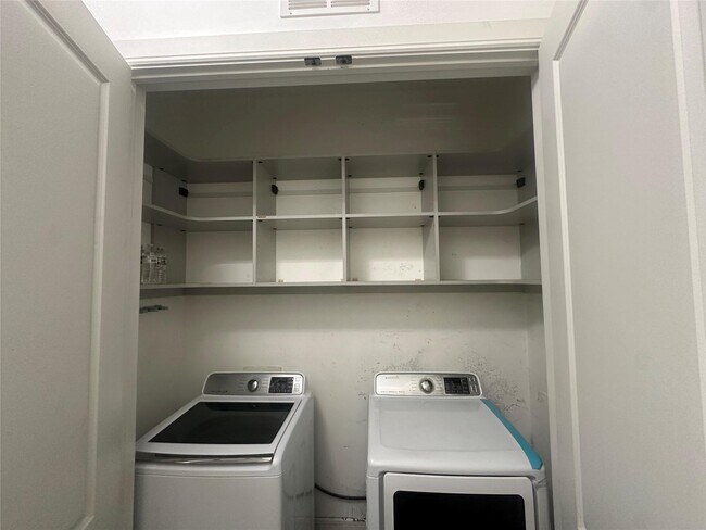 Building Photo - 4521 San Felipe St