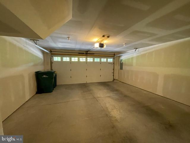 Building Photo - 5425 Laurel Valley Ln