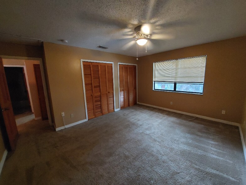 Building Photo - 12216 N 59th St