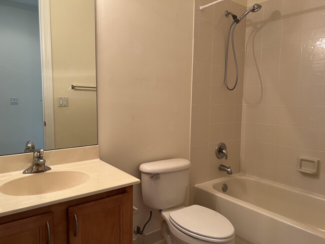 Building Photo - 650 Pacific Grove Dr