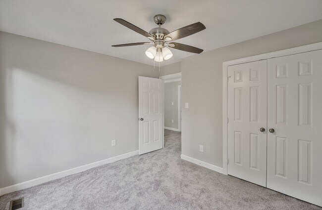 Building Photo - 4287 Exeter Dr