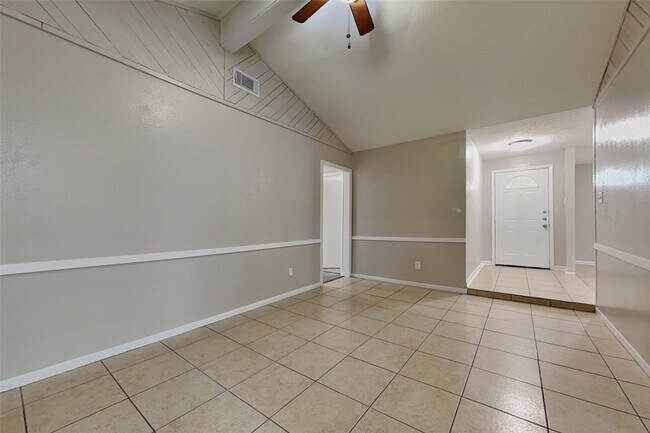 Building Photo - 7731 Bunker Wood Ln