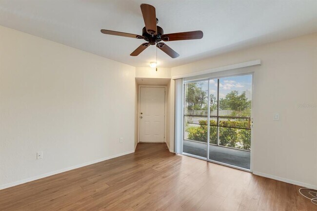Building Photo - 850 S Tamiami Trl