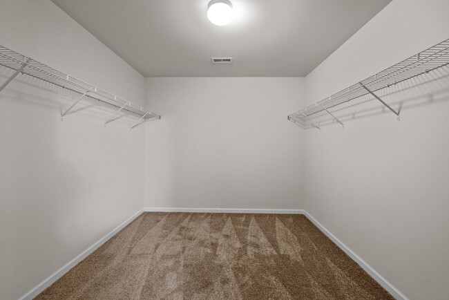 Building Photo - Spacious 5 Bedroom Home with 2-Car Garage,...