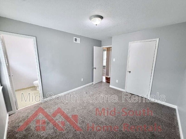 Building Photo - 4627 Crystal Springs Dr