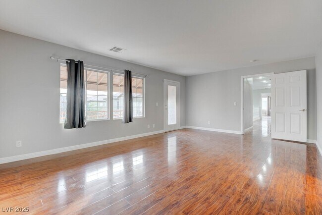 Building Photo - 3637 Pinnate Dr