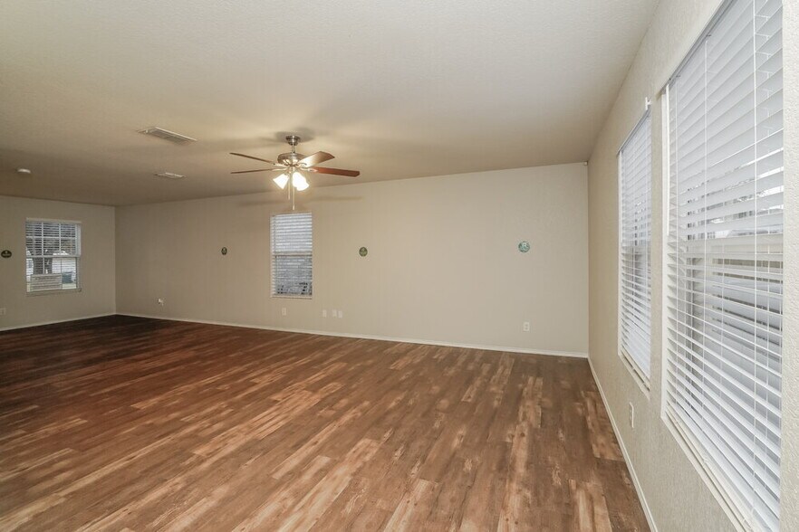 Building Photo - 9518 Boatman Pier