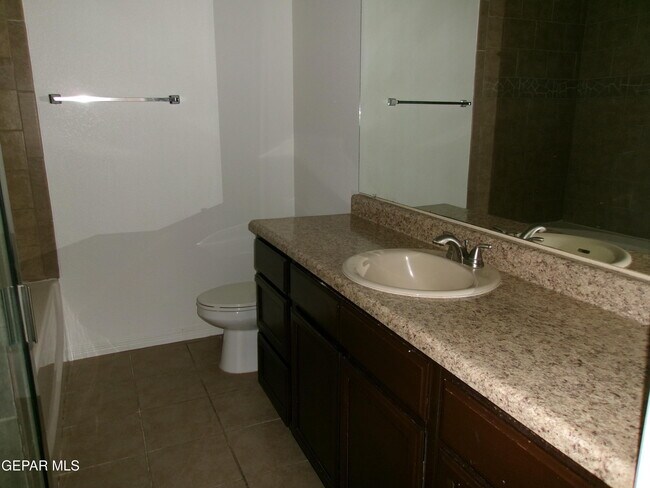 Building Photo - 4704 Pistolero Ln