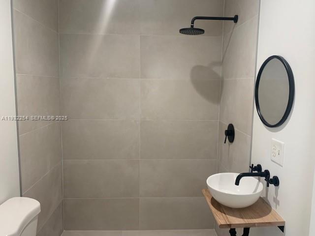 Building Photo - 10 NE 59th St