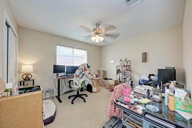 Building Photo - 921 Dexter Dr