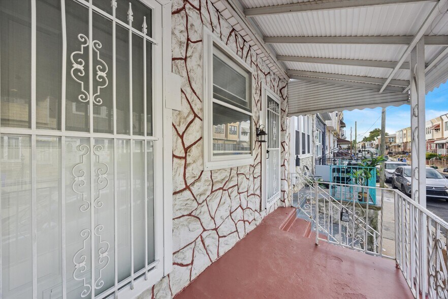 Building Photo - 3247 N Marston St