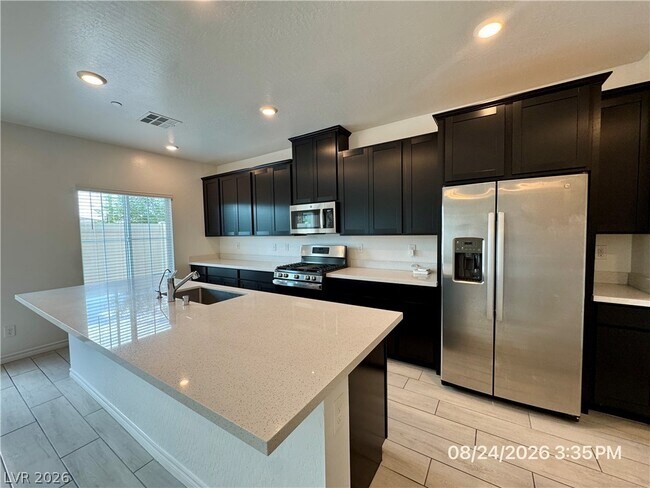 Building Photo - 859 Nova Heights St