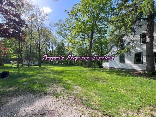 Building Photo - 13844 S Log Cabin Rd