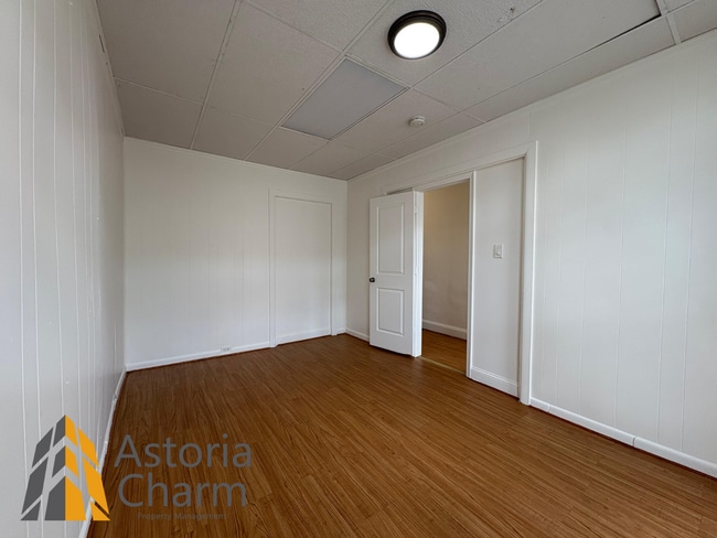 Building Photo - Updated 3 BR Home with Spacious Yard & Pre...