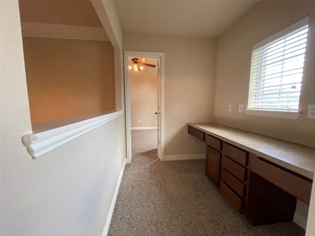 Building Photo - 11902 Cedar Creek Dr