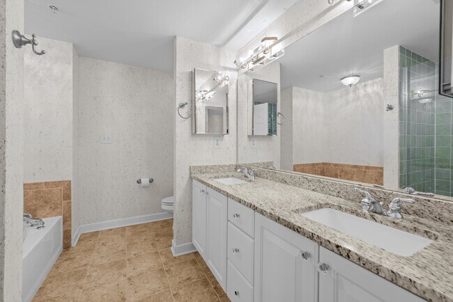 Building Photo - 200 S Dawson St