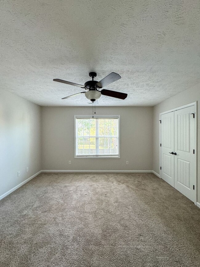 Building Photo - 2423 Kimbolton Drive