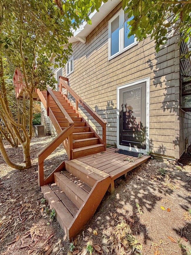 Building Photo - 12182 Heron Dr
