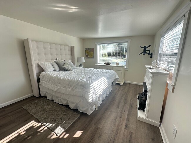 Building Photo - 4404 Echo Springs Dr